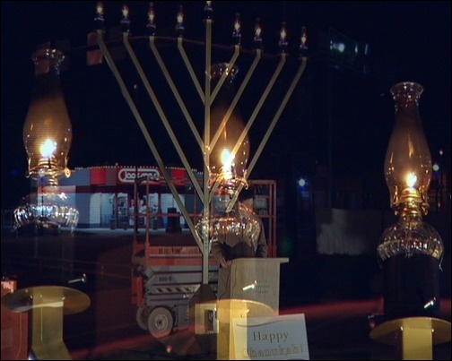 111227_MENORAH_LIGHTING_JEWISH big.jpg